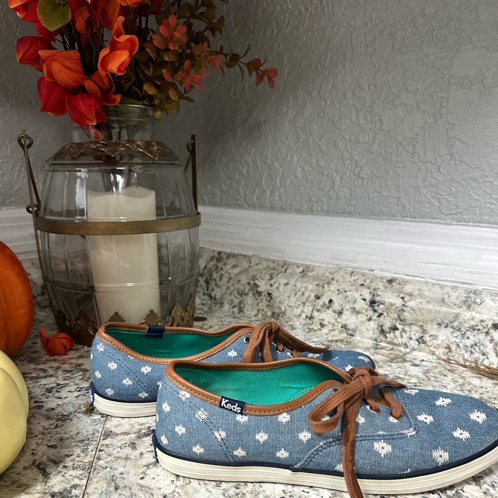 Keds